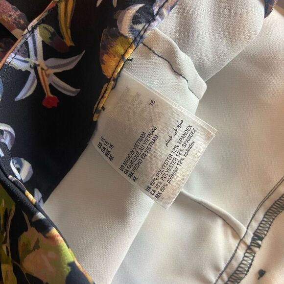 INC- Floral Print High-Rise Wide Leg Pants - Picture 6 of 9